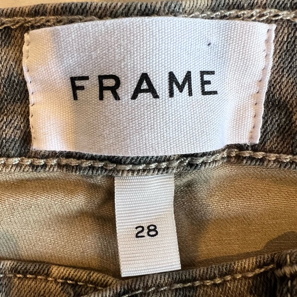 FRAME Animal Print Skinny Jeans - Picture 7 of 7